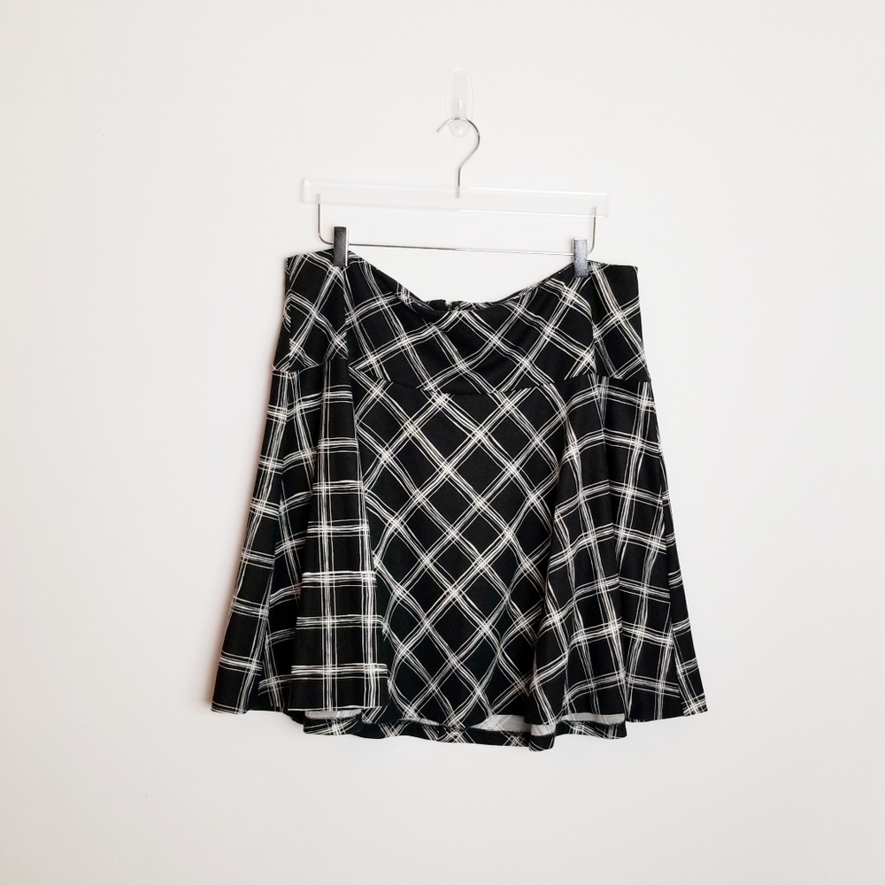 Lane Bryant Black & White Plaid Skirt